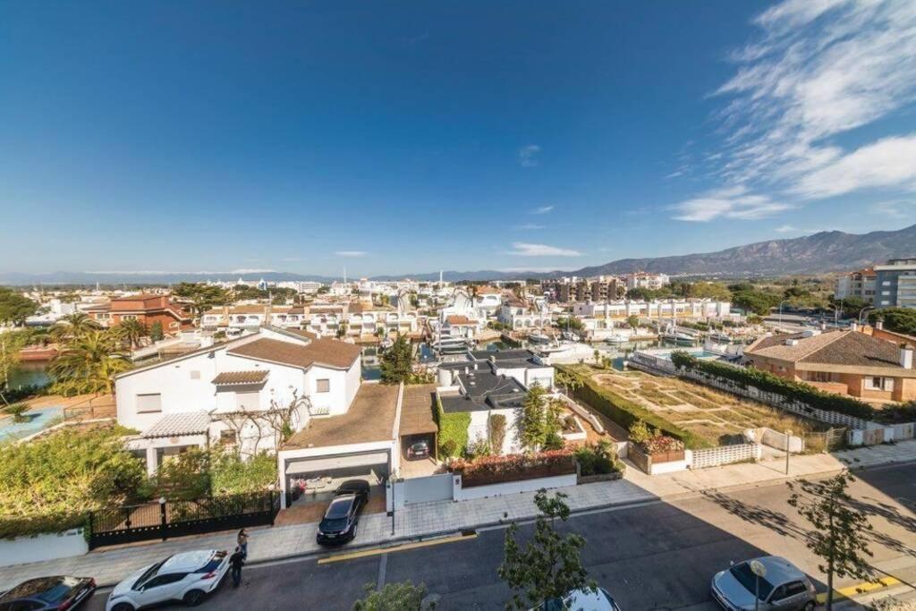 Apartamento Apartamento en Roses con parking y piscina  Exterior foto